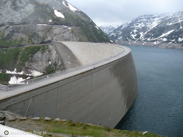 Dzień-4 / Byl sobie znak "uwaga bobry" ... no i zbudowaly tame :)
